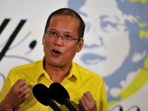 Tổng thống Philippines loại gần 1.000 quan chức